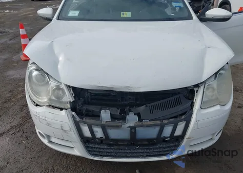 2009 Volkswagen Eos Lux z USA, uszkodzony, nr VIN WVWFA71F89V013162